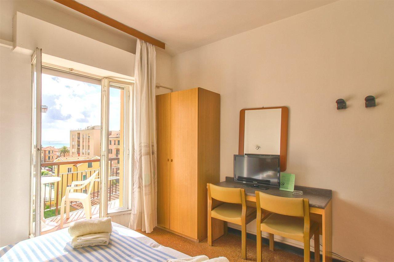 Hotel Minerva П'єтра-Лігуре Екстер'єр фото